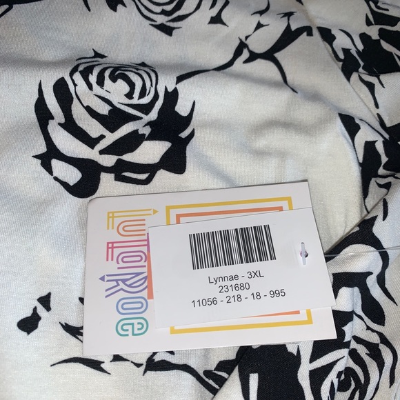 NWT - LuLaRoe Floral Top - Picture 4 of 8
